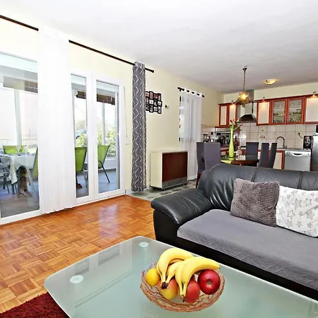 Green Apartman