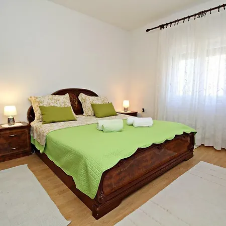 Green Apartman *